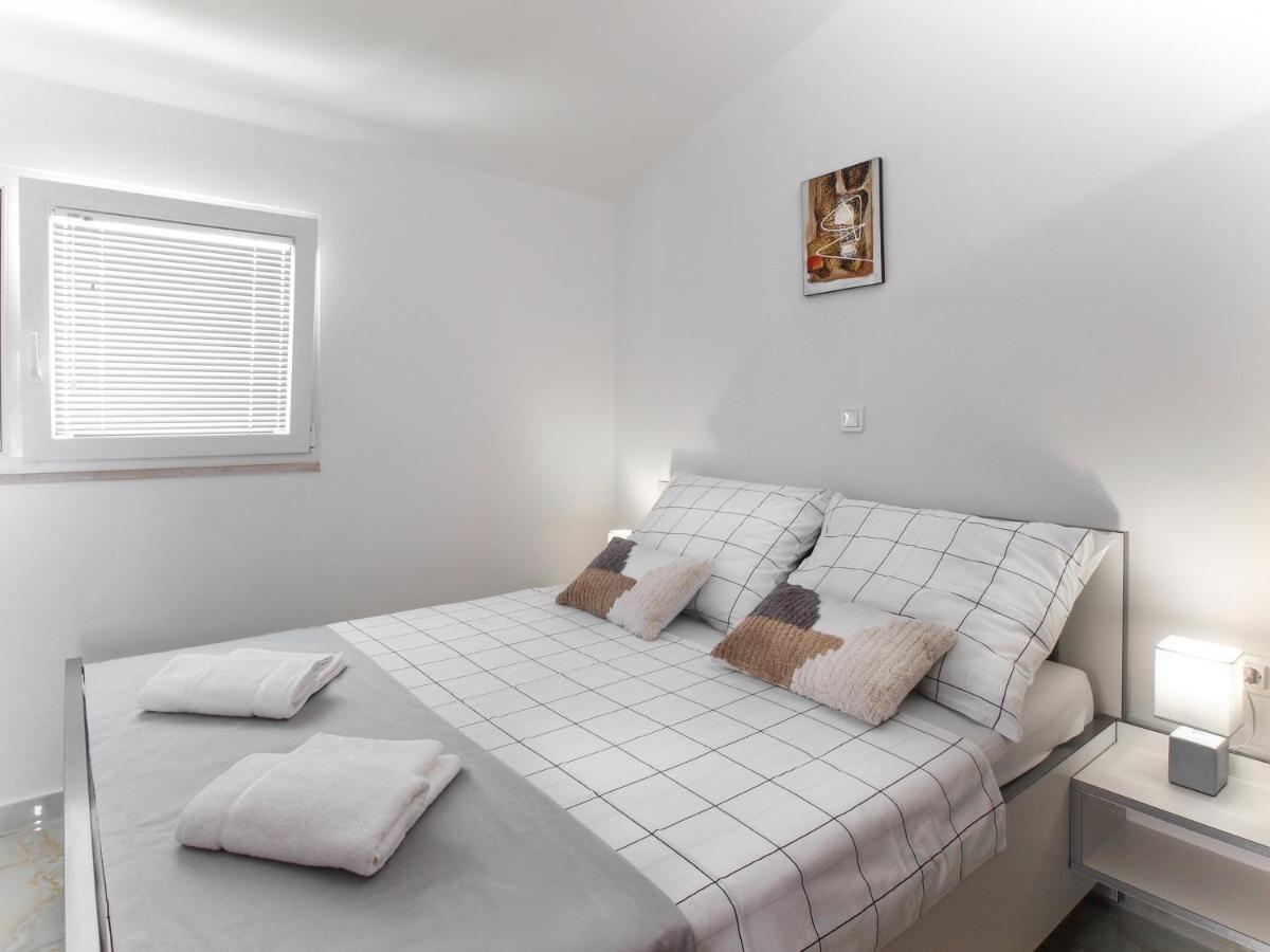 Villa Sirenis Trogir Ngoại thất bức ảnh